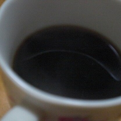 こんにちは・・・・・・
久しぶりにこちらのコーヒーが飲みたくなって作りました。
ほんの少しのお塩が良い感じ・・・・・・
ごちそうさまでした。
(#^.^#)